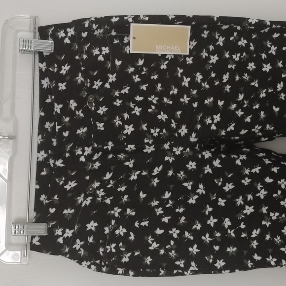 NWT - Rare! Michael Kors leggings - Picture 5 of 7